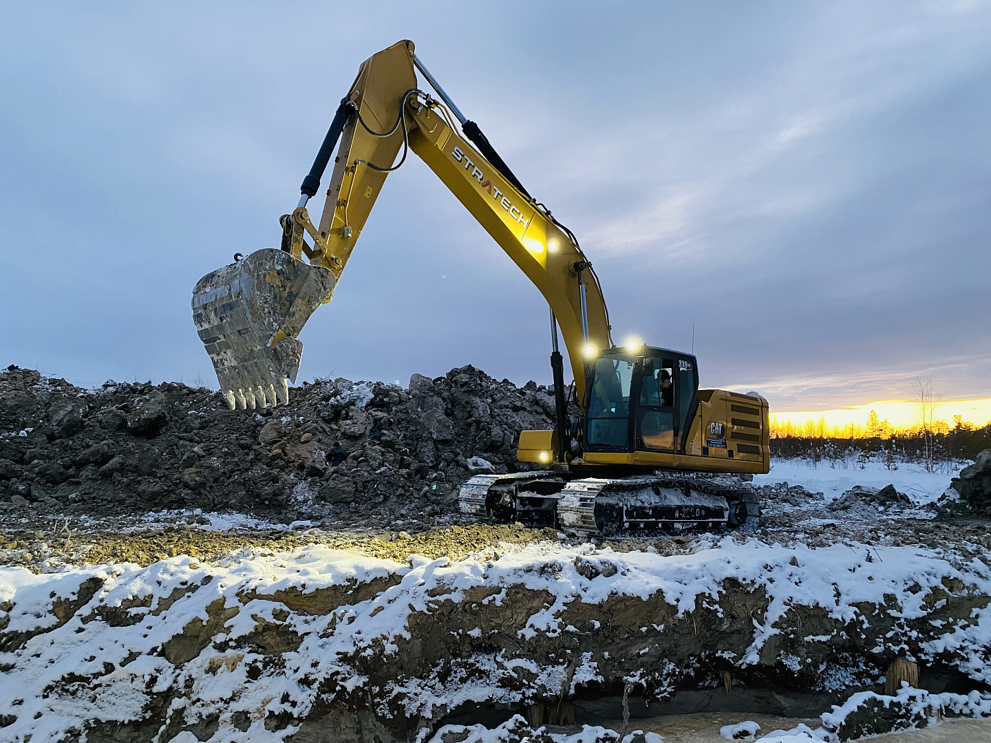Как начать карьеру машиниста экскаватора в Нижневартовске: практические советы для начинающих