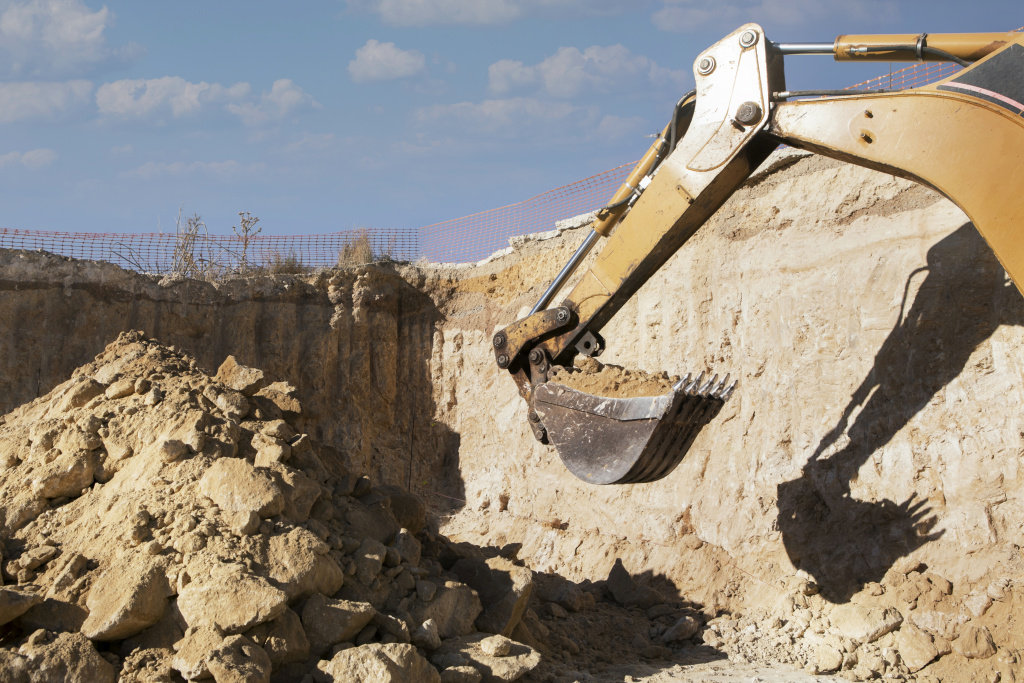 heavy-excavator-digging-day-light.jpg heavy-excavator-digging-day-light.jpg
